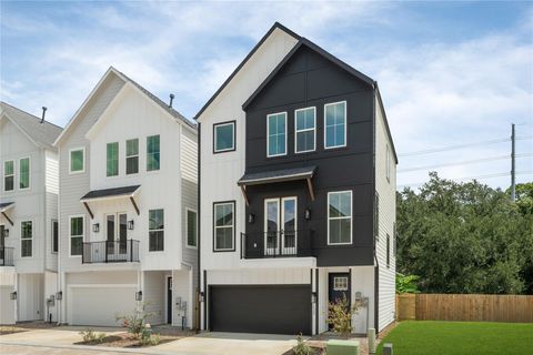 5822 Highland Sun Lane Houston TX 77091