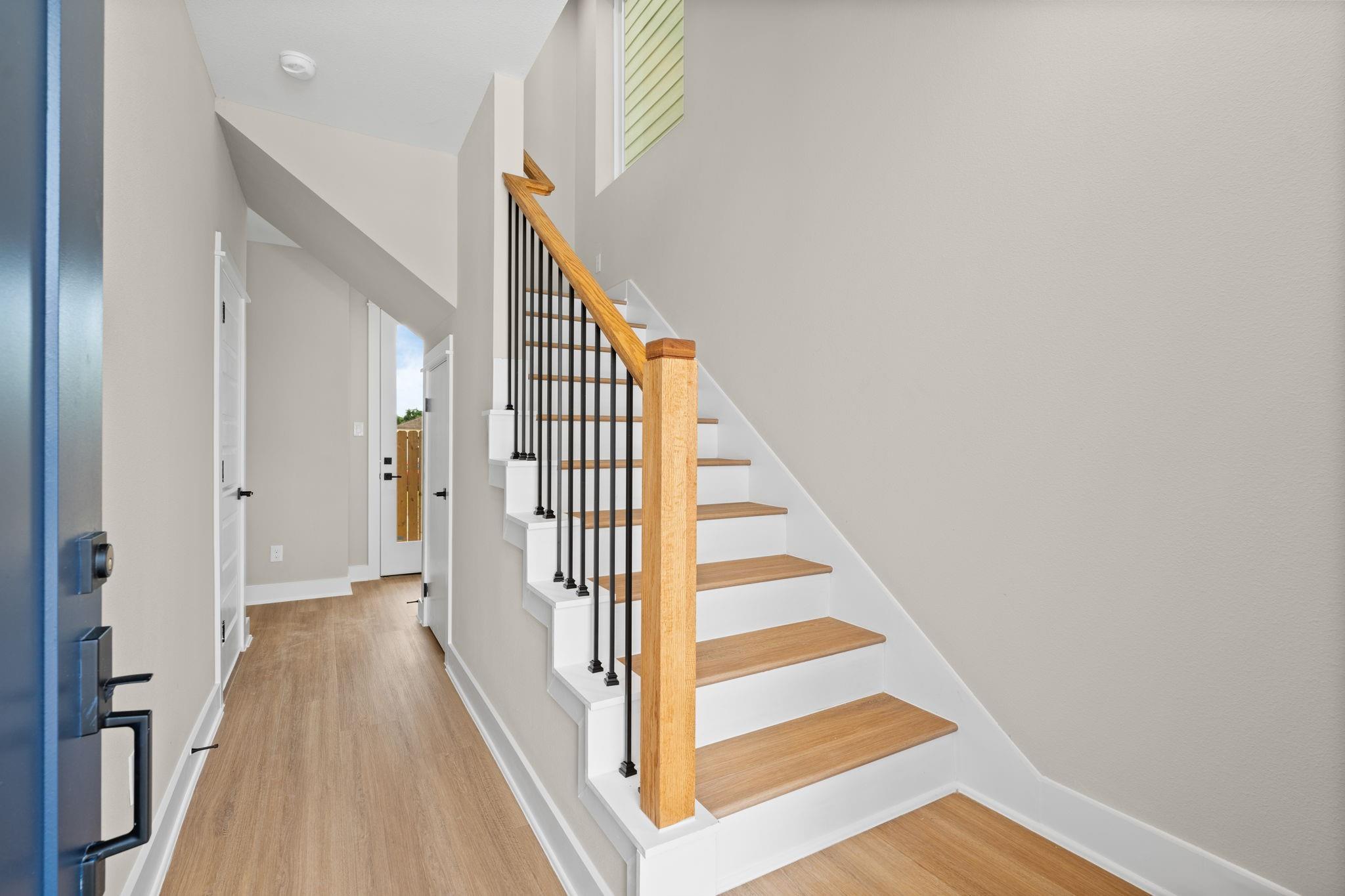 5822 Highland Sun Lane