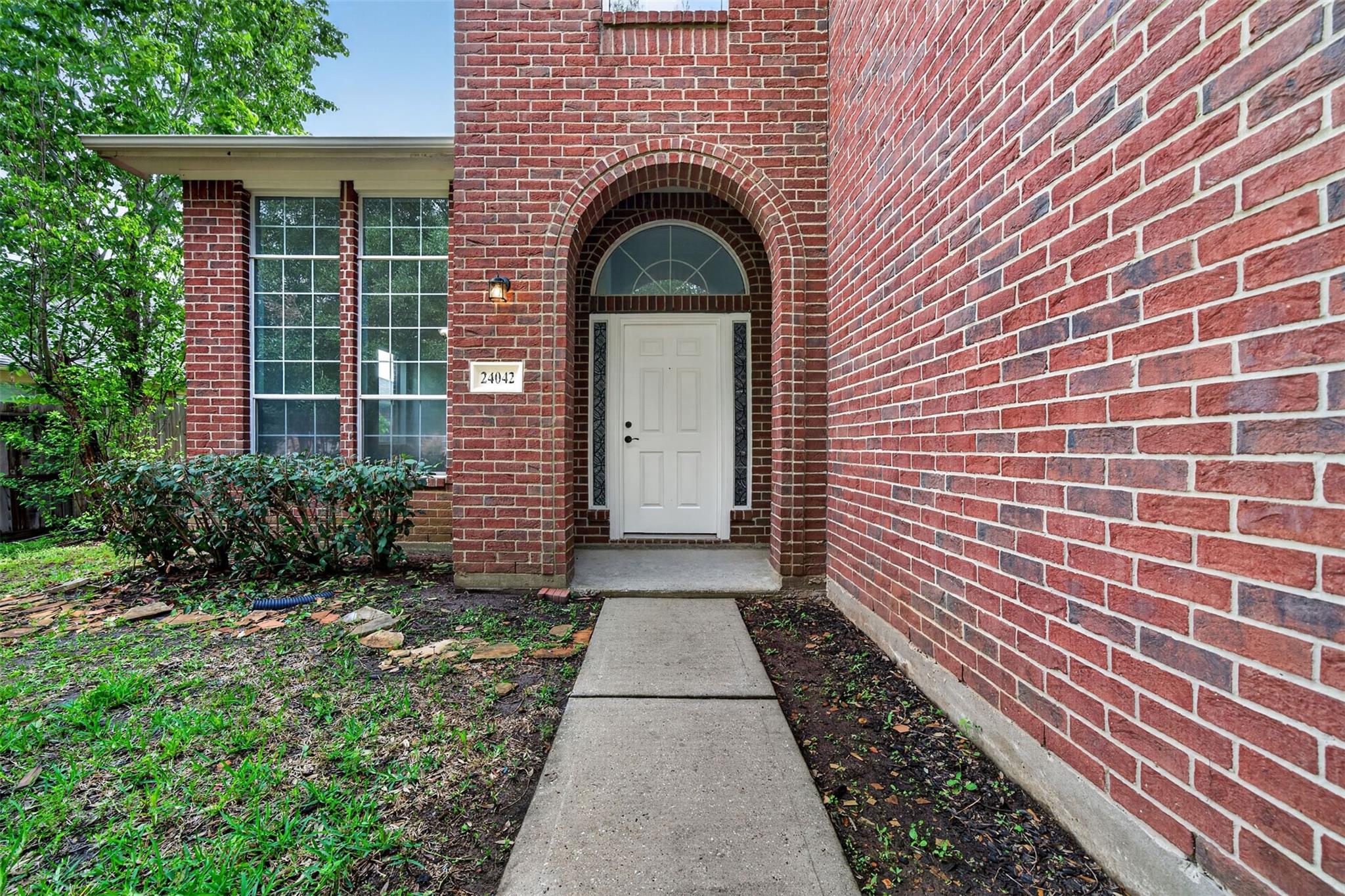 24042 Lestergate Drive