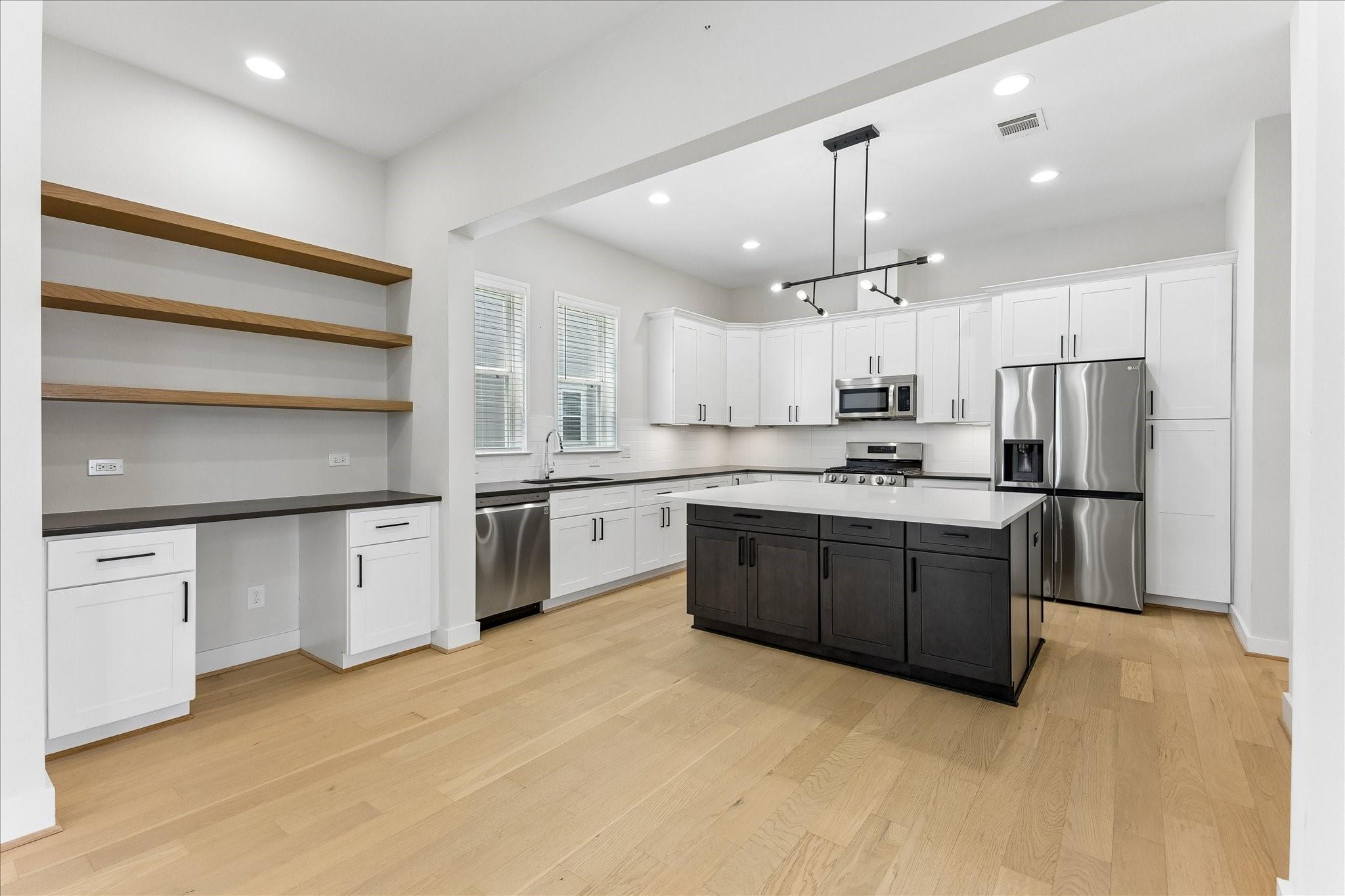 2204 Lou Ellen Lane C