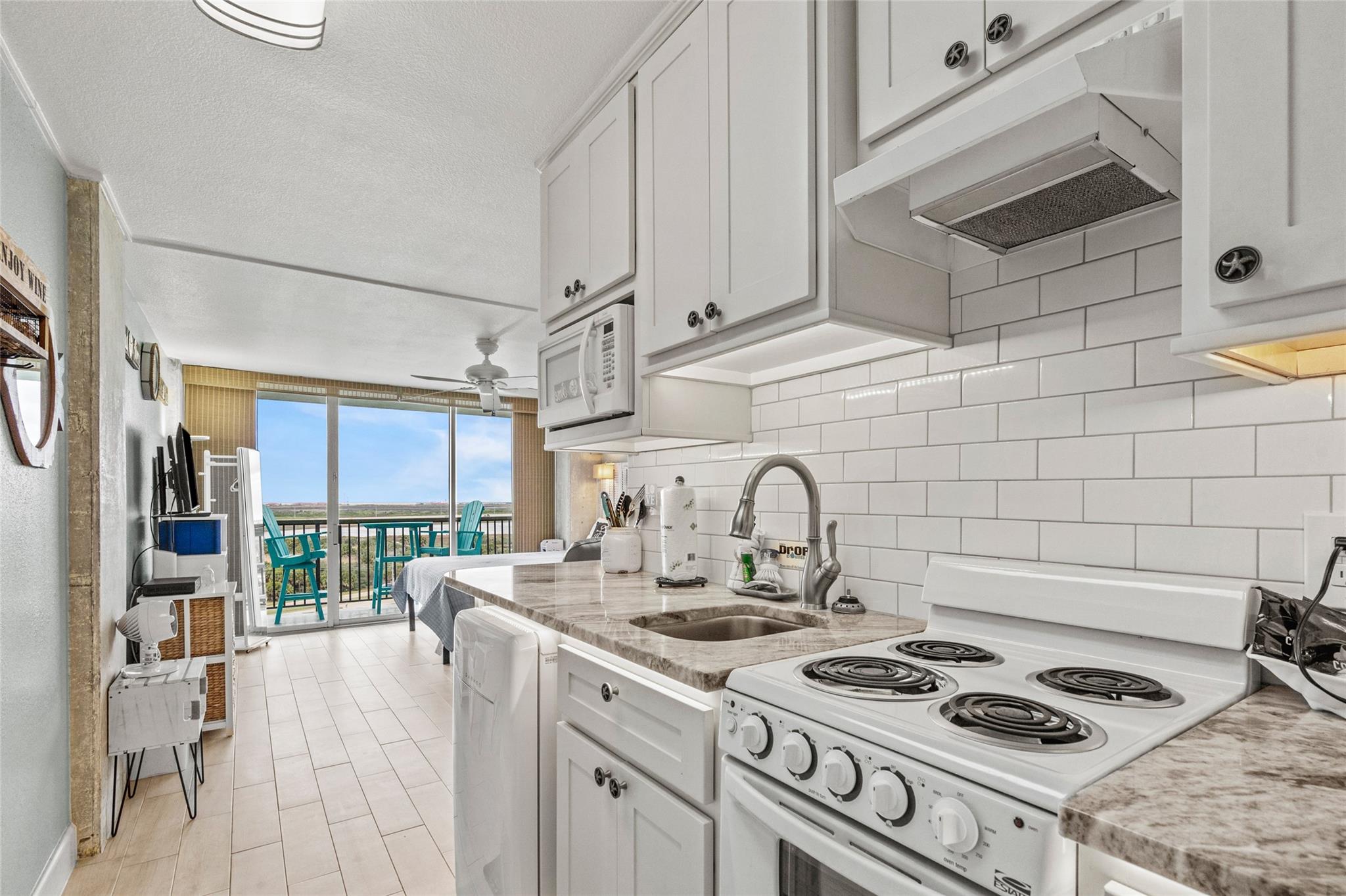415 E Beach Drive 801