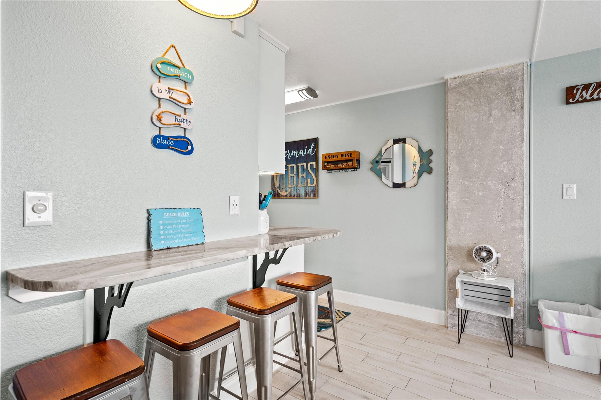 415 E Beach Drive 801