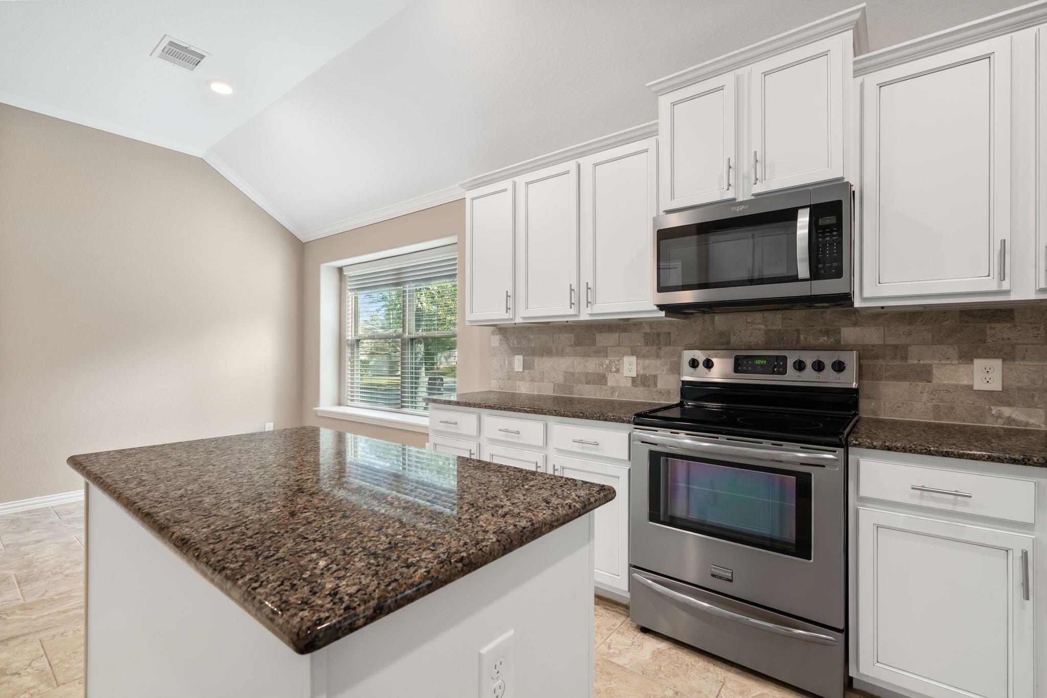 9024 S Comanche Circle