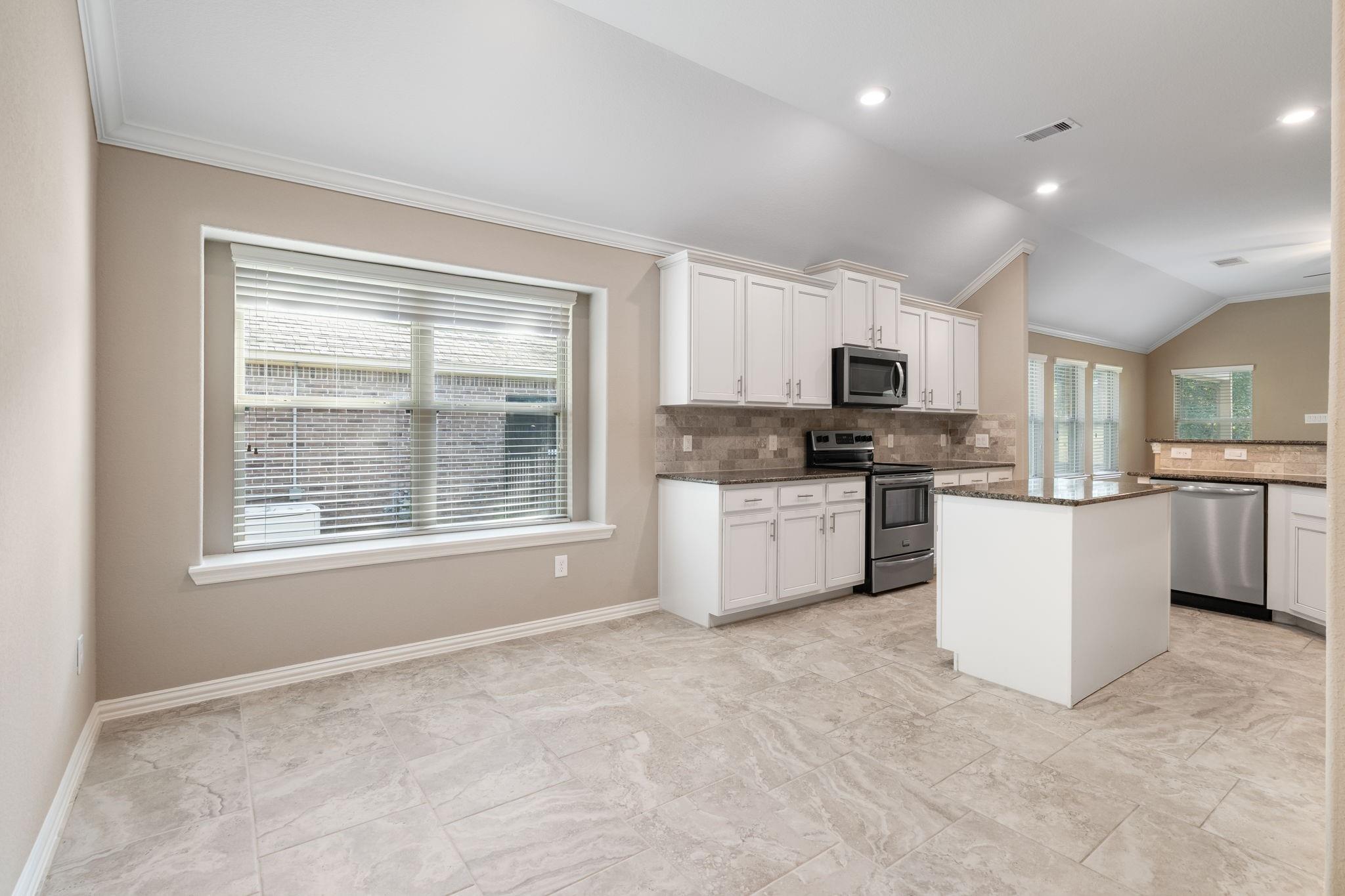 9024 S Comanche Circle