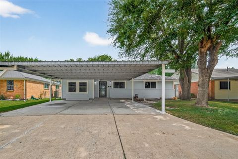 Photo of 125 Sherman Avenue, Pasadena, TX 77503 (MLS # 97097890)