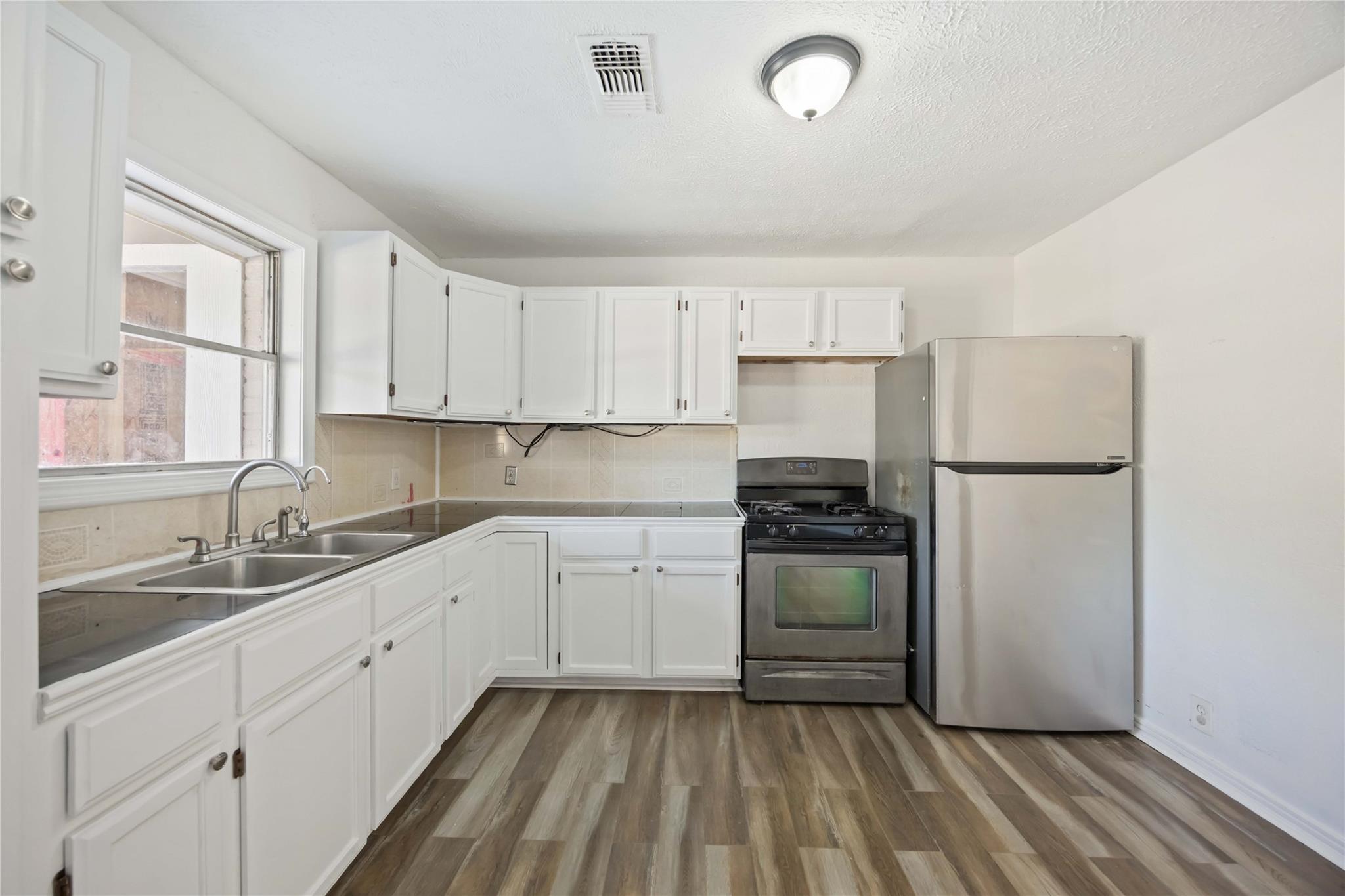 3304 Bluefield Drive