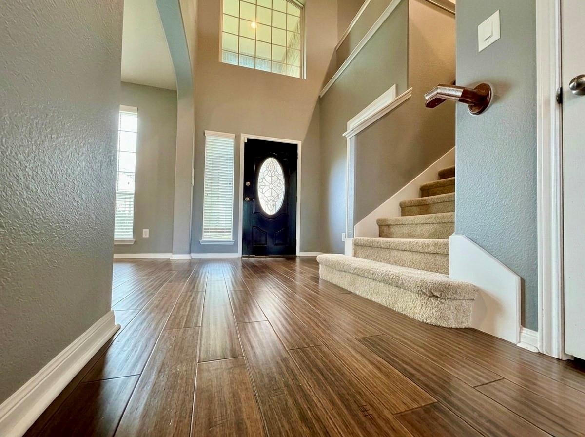 17518 Cypress Hilltop Way