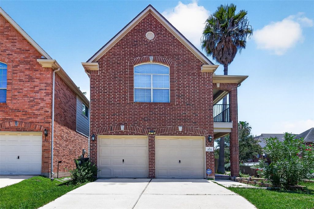 Photo of 3655 Royal Royce Drive, Houston, TX 77042 (MLS # 61505674)