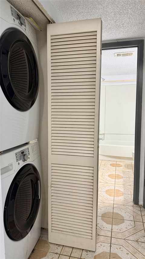 Tiny photo for 11889 Bobwhite Drive #834, Houston, TX 77035 (MLS # 2554237)