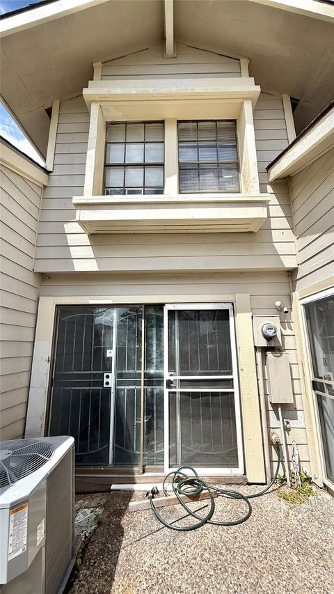 Tiny photo for 11889 Bobwhite Drive #834, Houston, TX 77035 (MLS # 2554237)