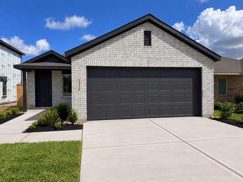 Homes For Sale - 13338 Wind Field Drive<br/> Montgomery, TX 77316