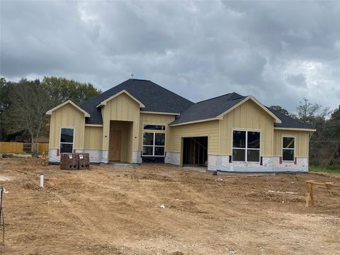 Photo of 185 Oak Cluster Drive, Columbus, TX 78934 (MLS # 24364426)