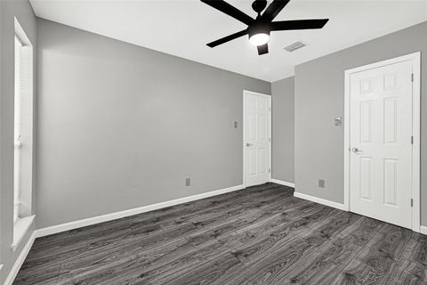 Tiny photo for 13003 Frank Lane, Stafford, TX 77477 (MLS # 75267393)