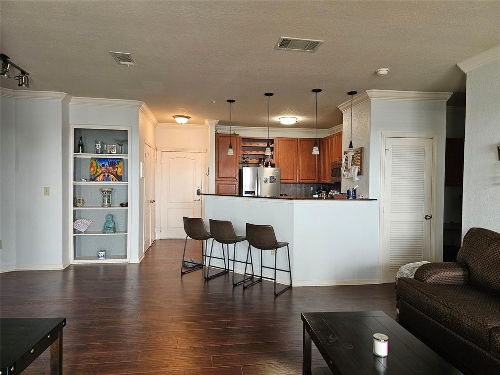 Photo of 1711 Old Spanish Trail #313, Houston, TX 77054 (MLS # 98071042)