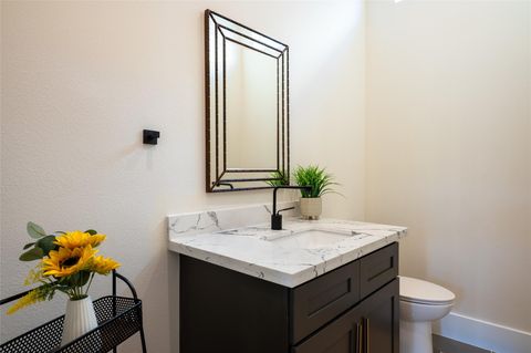 Tiny photo for 911 Thompson Street, Houston, TX 77007 (MLS # 65601419)