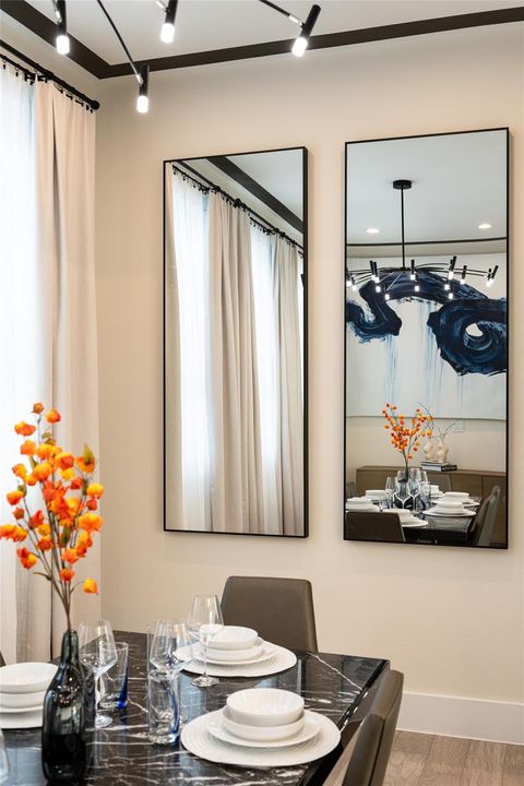 Tiny photo for 911 Thompson Street, Houston, TX 77007 (MLS # 65601419)