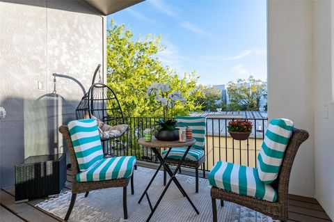 Tiny photo for 911 Thompson Street, Houston, TX 77007 (MLS # 65601419)