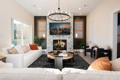 Tiny photo for 911 Thompson Street, Houston, TX 77007 (MLS # 65601419)