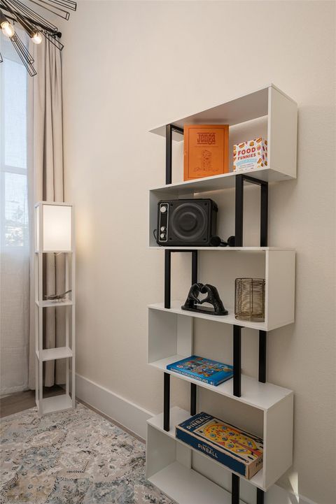 Tiny photo for 911 Thompson Street, Houston, TX 77007 (MLS # 65601419)