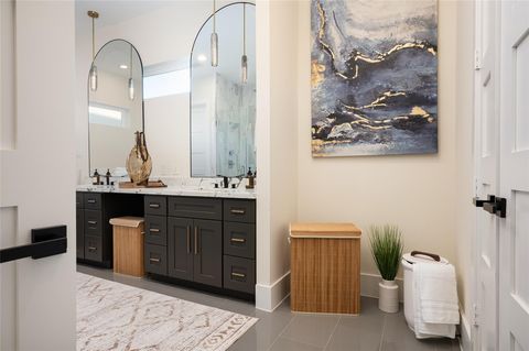 Tiny photo for 911 Thompson Street, Houston, TX 77007 (MLS # 65601419)