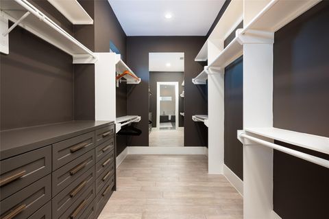 Tiny photo for 911 Thompson Street, Houston, TX 77007 (MLS # 65601419)