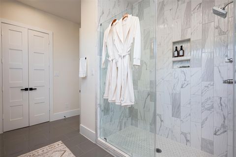 Tiny photo for 911 Thompson Street, Houston, TX 77007 (MLS # 65601419)