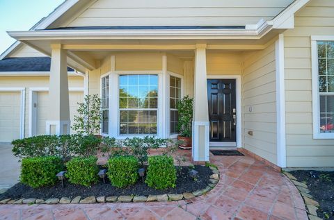 Photo of 12918 Hawthorne Shores Drive, Houston, TX 77044 (MLS # 50528080)
