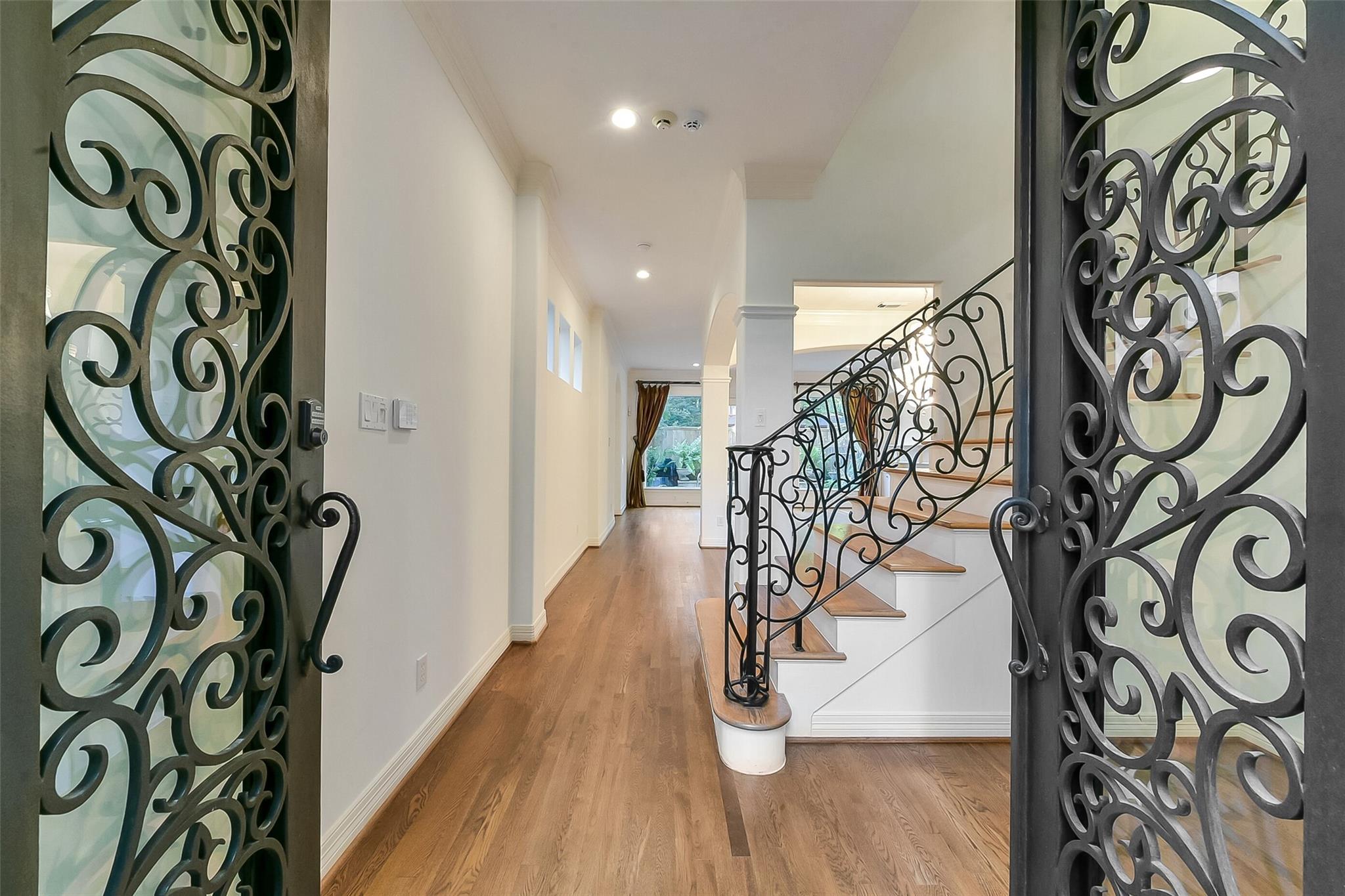 2112 Mcduffie Street