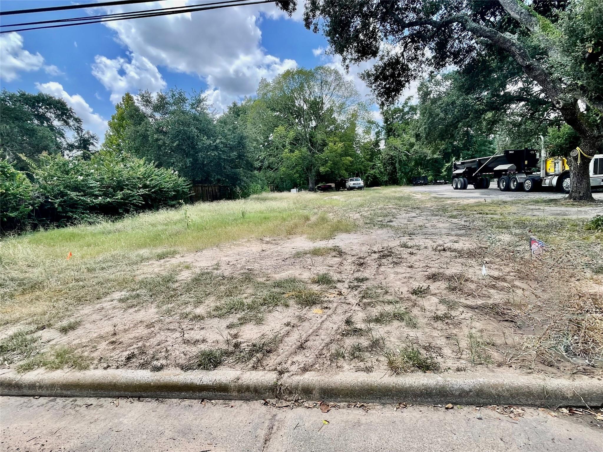 5915 Roberts Road