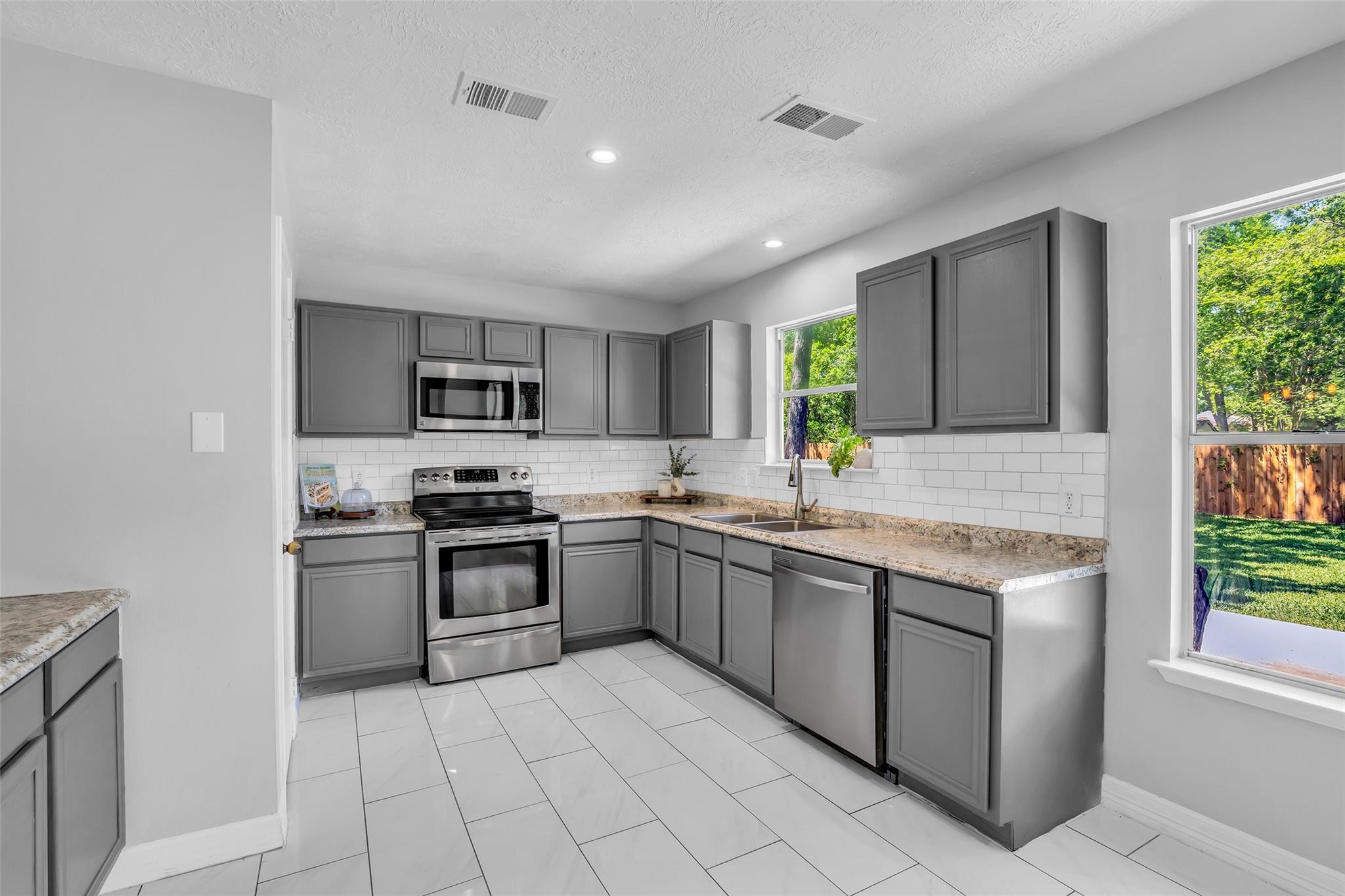 16919 Lacing Court