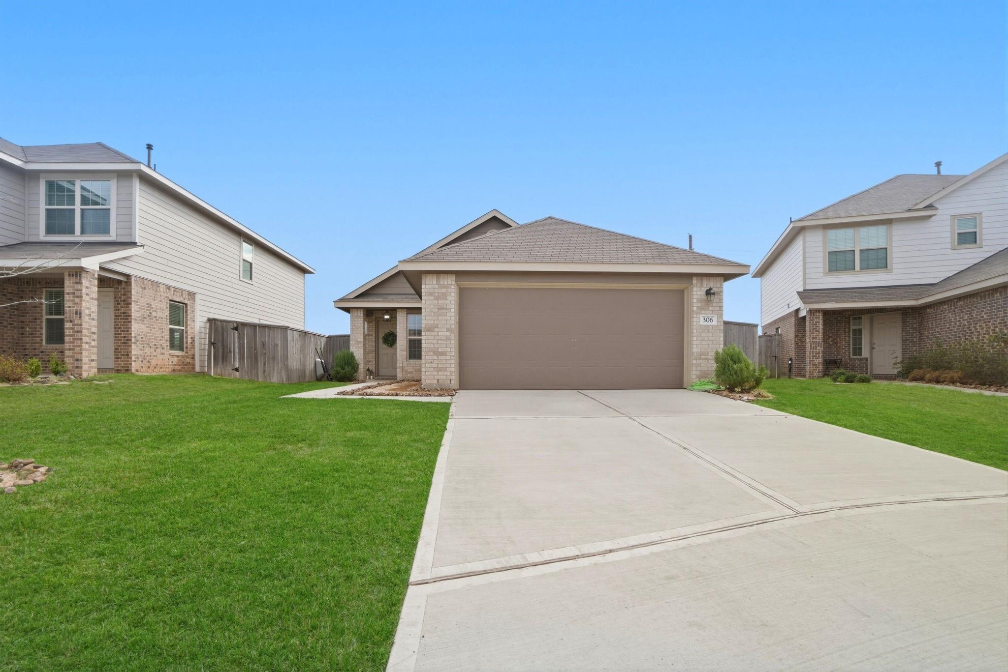 306 Pickwick Gardens Lane