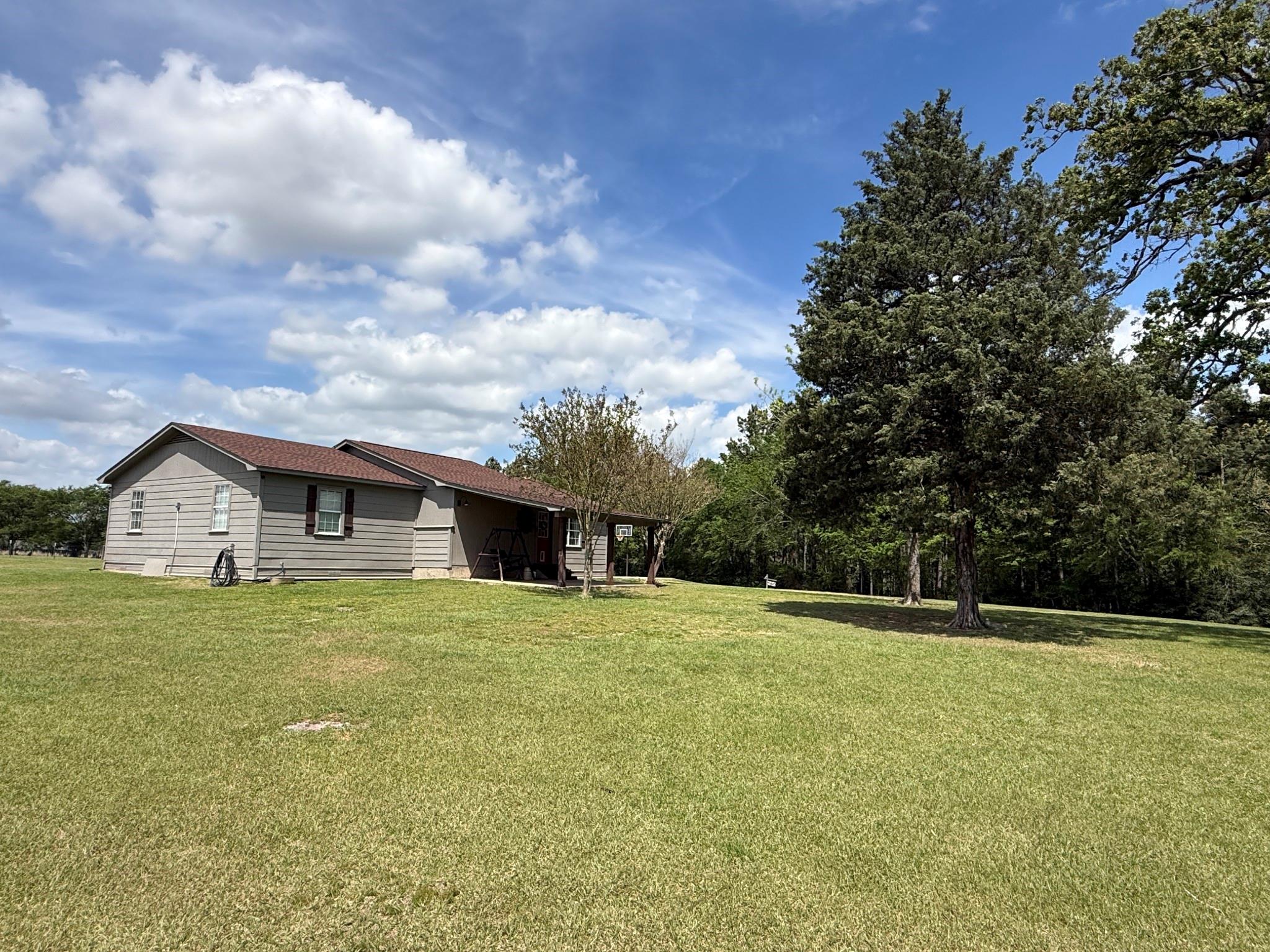 9750 Private Road 3080