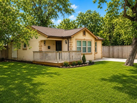 Photo of 7030 Sidney Street, Houston, TX 77021 (MLS # 26055151)