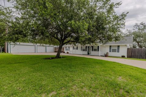 Photo of 483 Riverside Drive, Palacios, TX 77465 (MLS # 72983742)