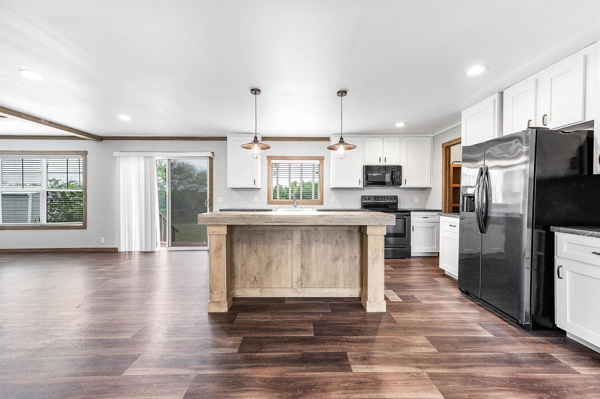1005 County Road 643