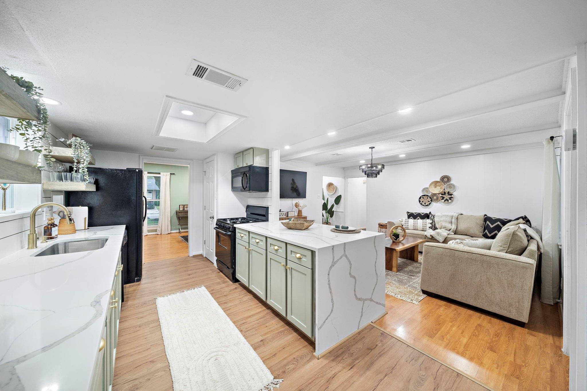 610 Acapulco Village Drive