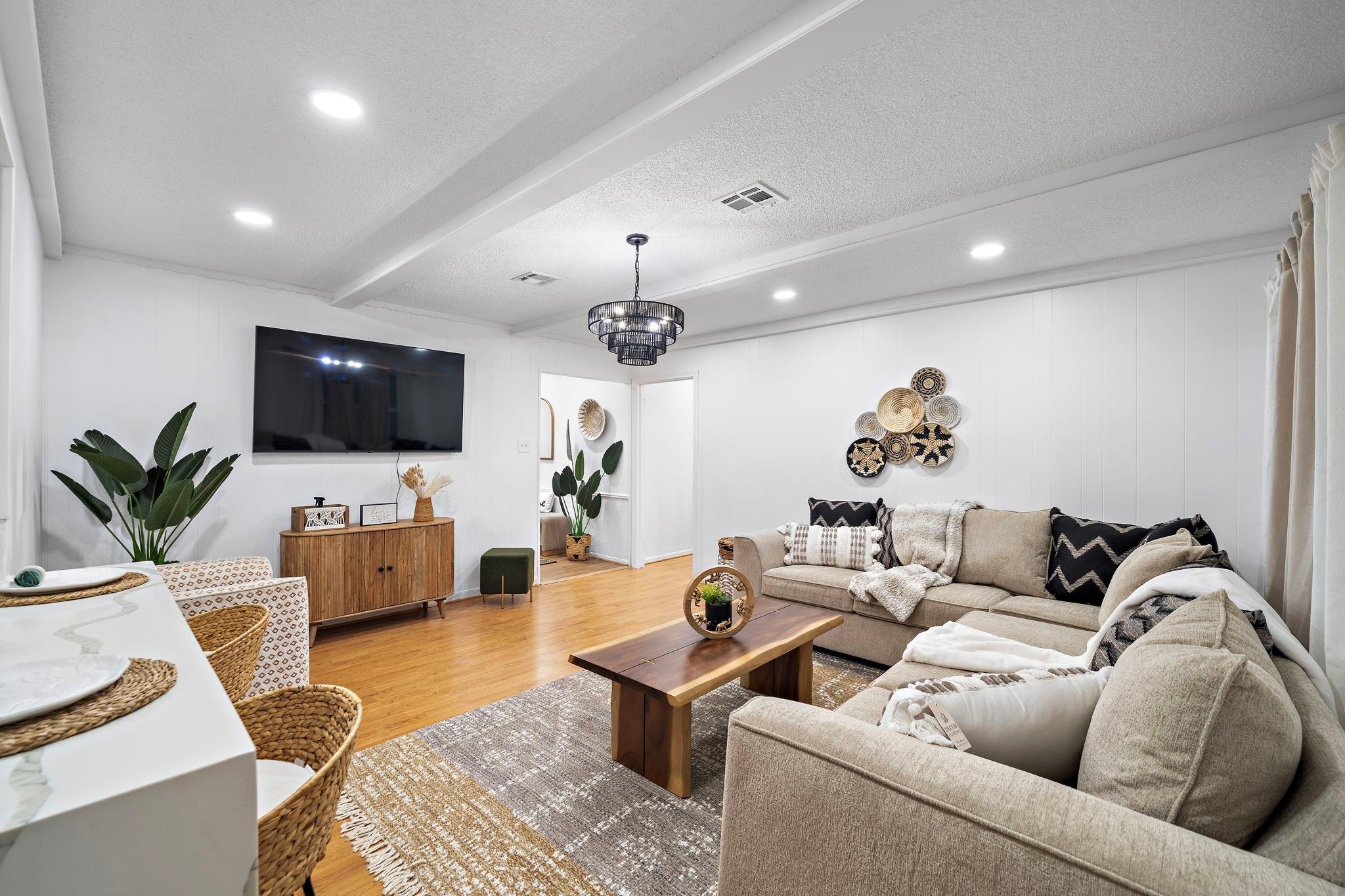 610 Acapulco Village Drive