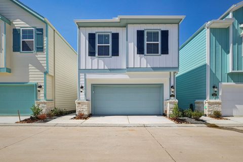 559 Avisa Drive Kemah TX 77565