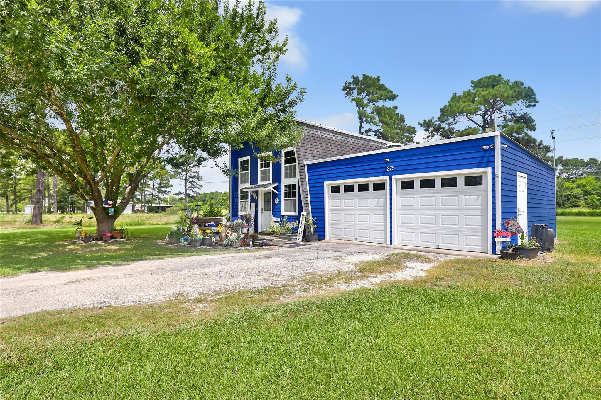 275 Commerce Lane