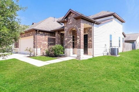 Photo of 12214 Roy Mix Bohn Lane, Houston, TX 77044 (MLS # 24148704)