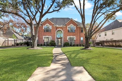 Photo of 803 Chisel Point Drive, Houston, TX 77094 (MLS # 86898540)
