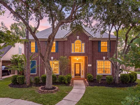 Photo of 4418 Pine Blossom Trail, Houston, TX 77059 (MLS # 3508990)