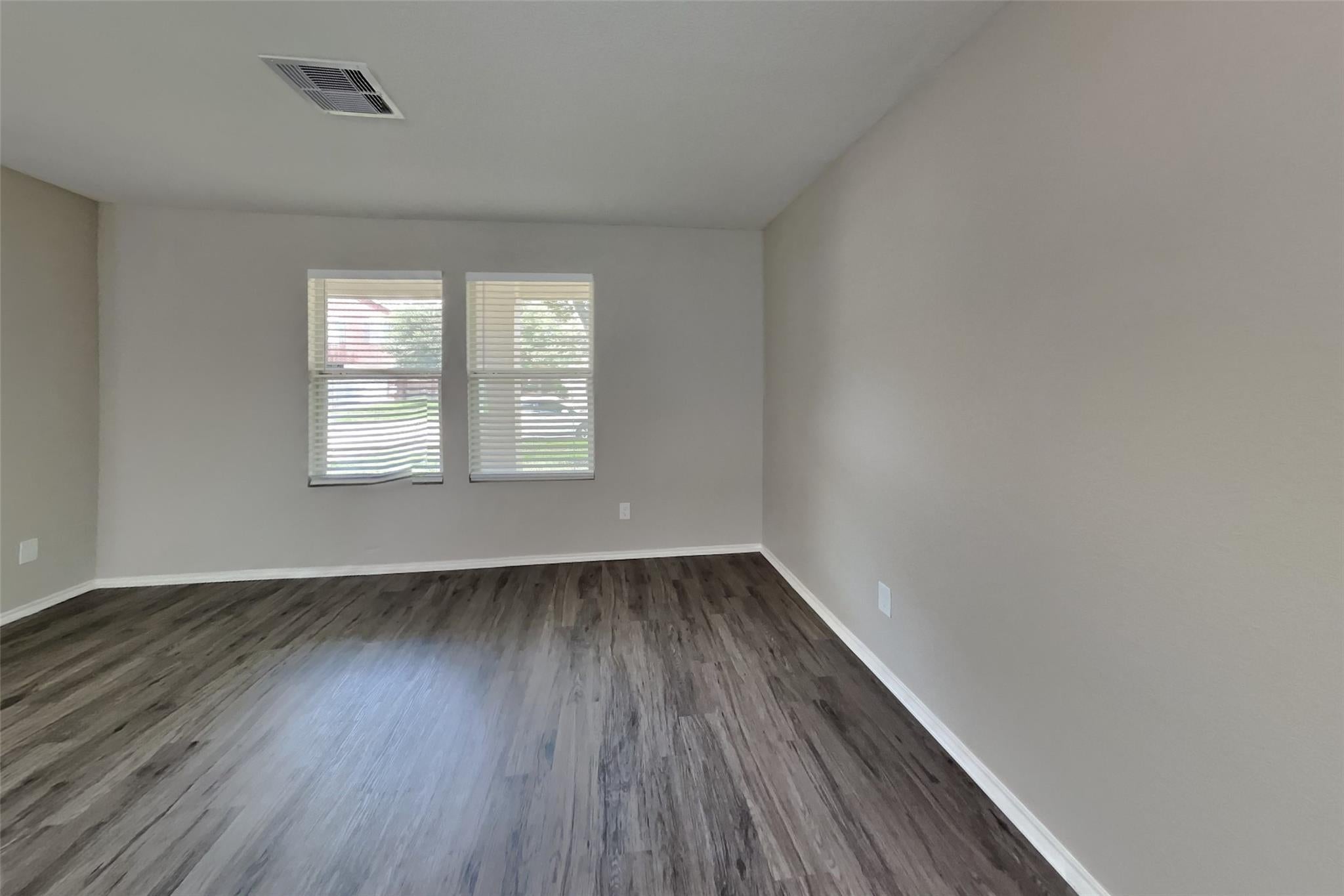 5010 Diamondcliff Court