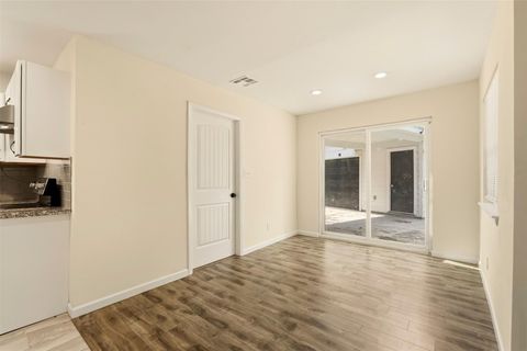 Tiny photo for 718 Oder Lane, Houston, TX 77090 (MLS # 51693784)