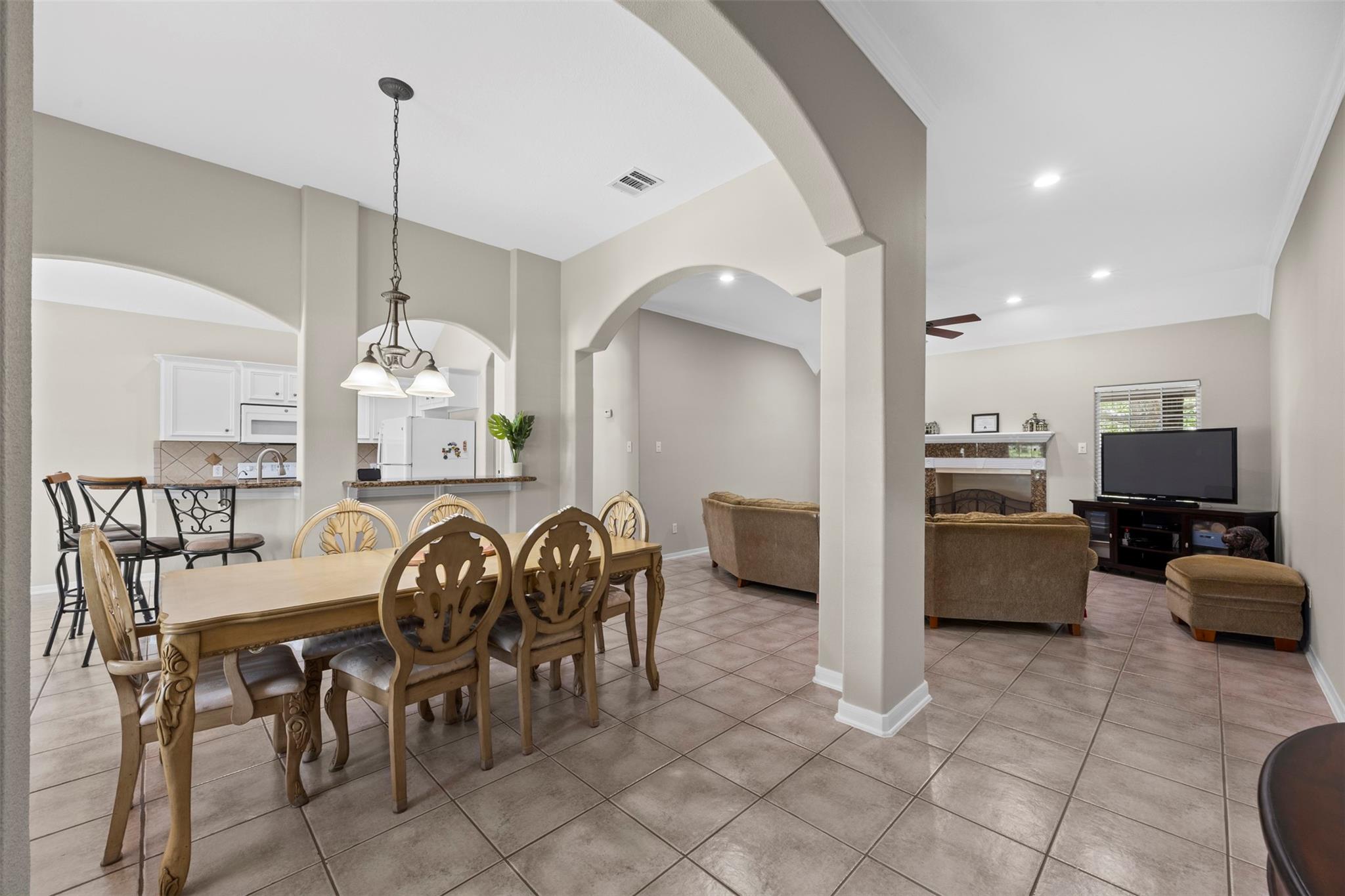 2318 Geronimo Lane