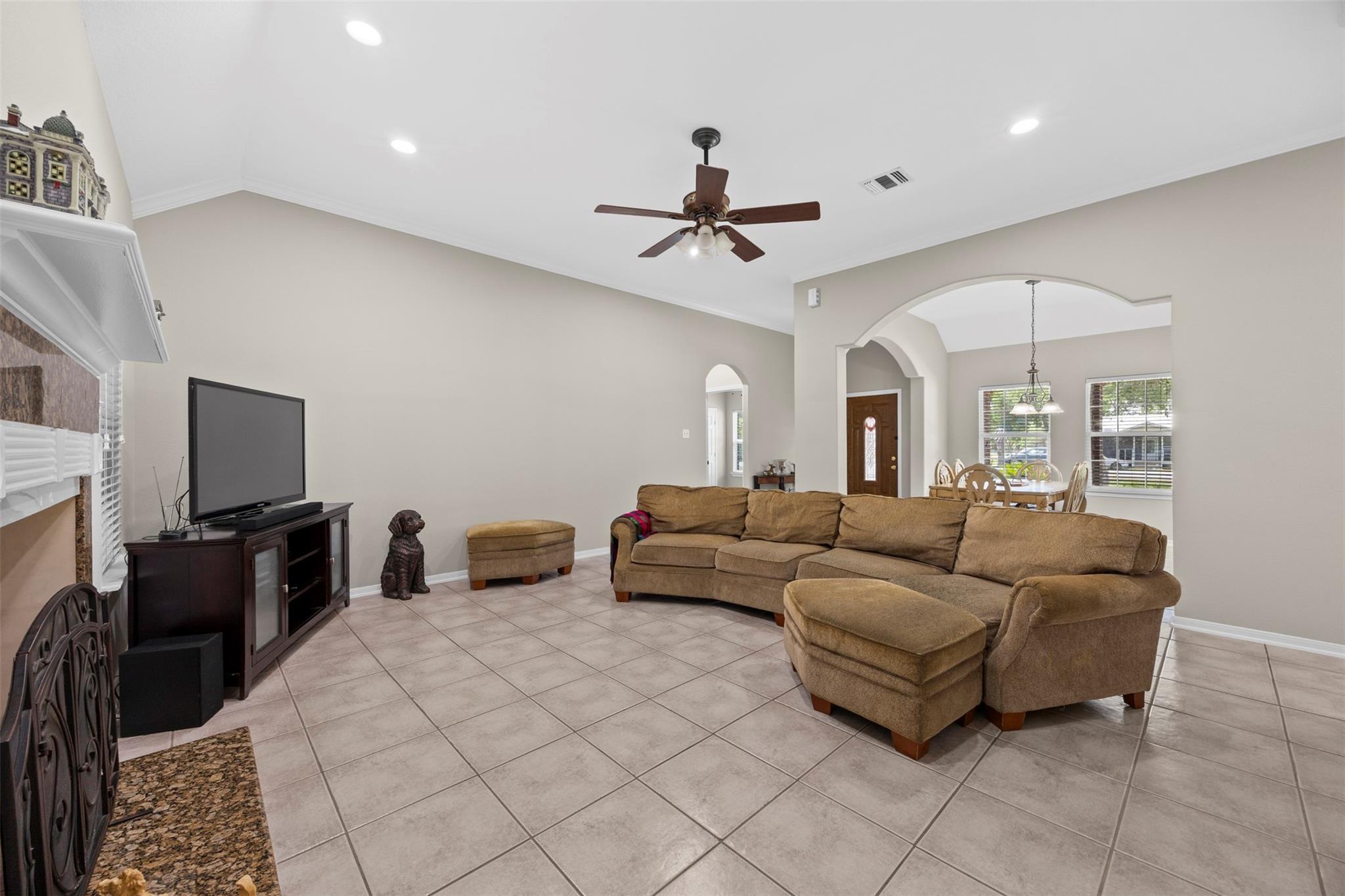 2318 Geronimo Lane