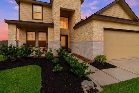 Photo of 7207 Hillside Avenue, Mont Belvieu, TX 77523 (MLS # 56812609)