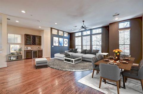 Photo of 5211 Eigel Street #C, Houston, TX 77007 (MLS # 69799353)