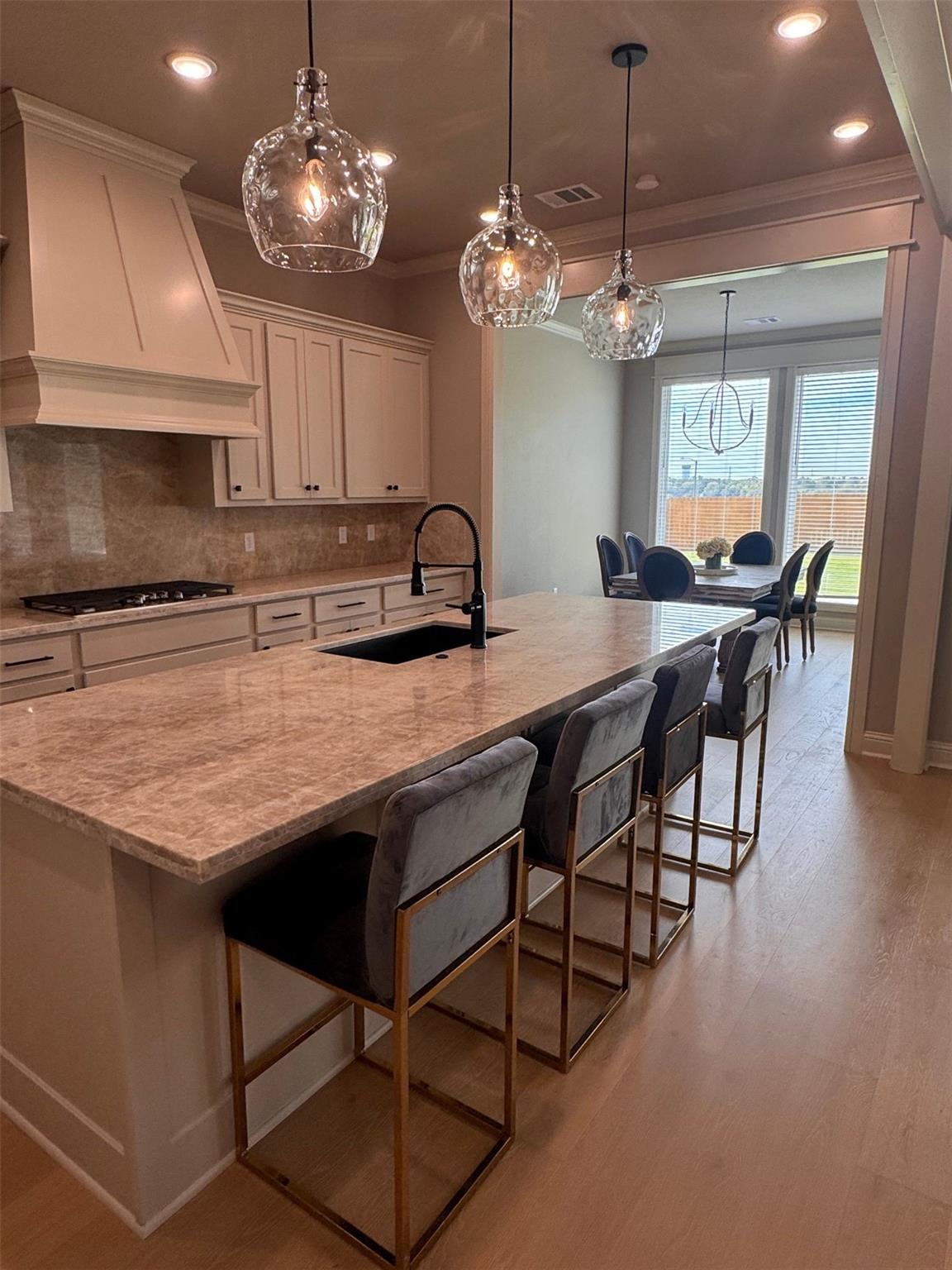 1000 Calaveras Court