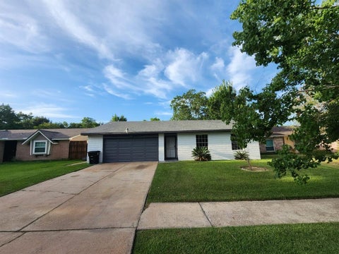 Photo of 5110 Ridgeton Drive, Houston, TX 77053 (MLS # 56008202)